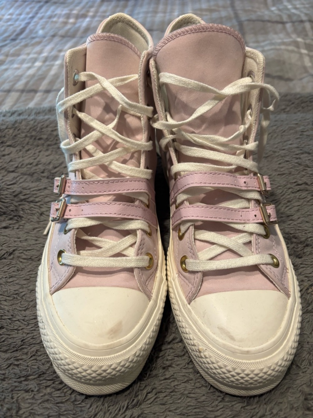 Women’s High-Top Canvas Sneakers in Lavender